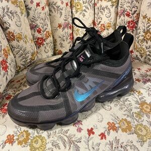 Nike Air VaporMax 2019 Size 7 Futuristic Running Athletic Blue Black Athleisure